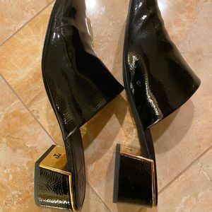 Tory Burch size 10 1/2 black patent mules